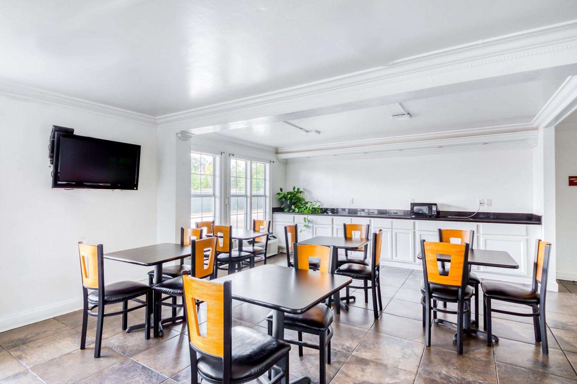 Oyo Hotel Baton Rouge East I-12 Louisiana מראה חיצוני תמונה